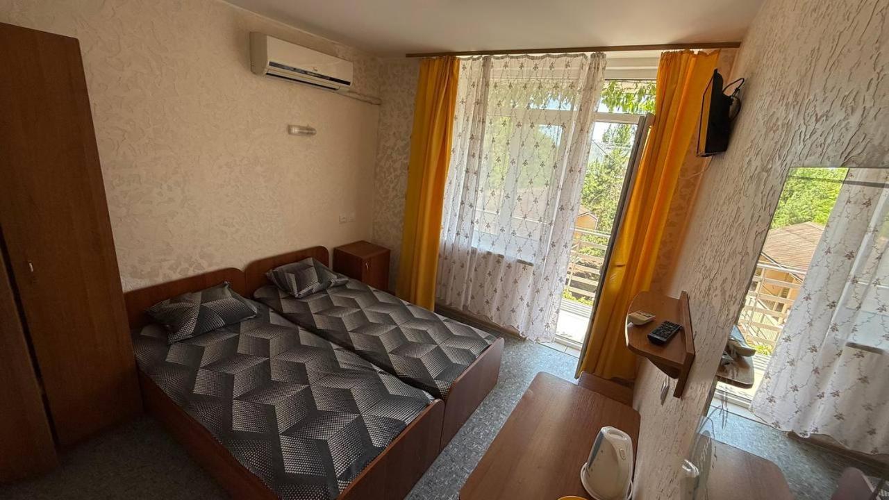 ассоль Hotel *